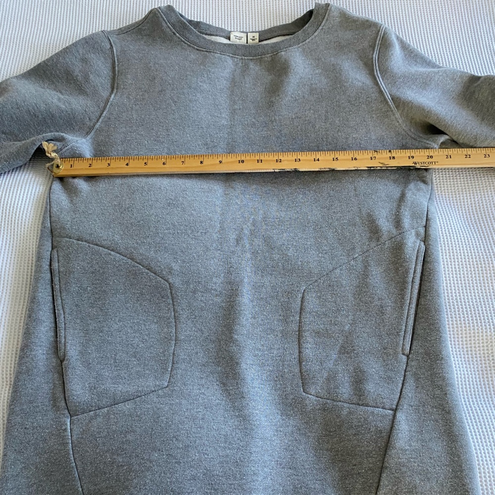 10 Tree Gray Sweatshirt Dress/Tunic. Size Medium. - Picture 7 of 9